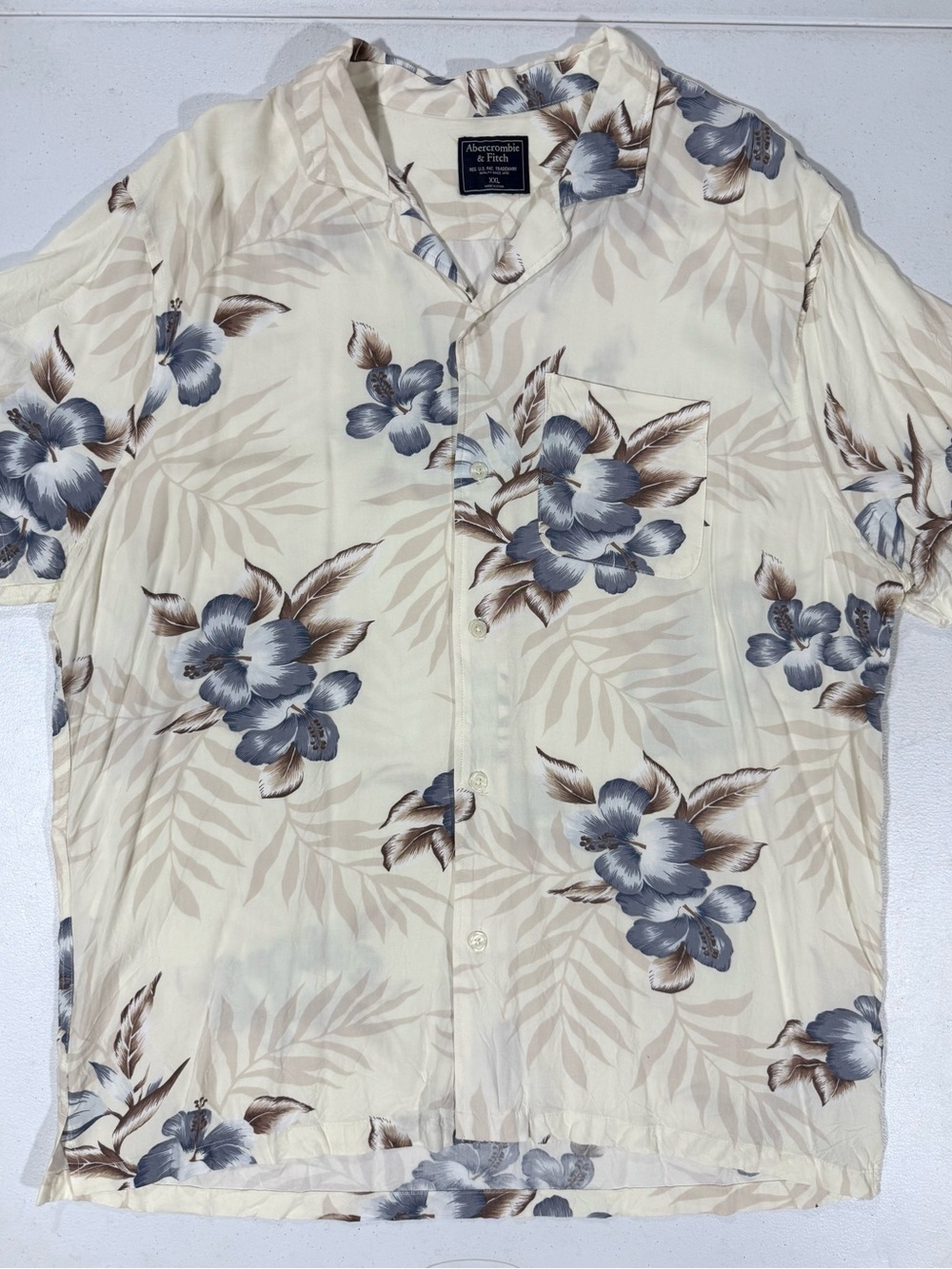 Abercrombie & Fitch Cream Hawaiian Button Up Floral Short-Sleeve Shirt
